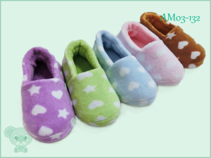 Colorful Children′s Shoes Slippers in Winter